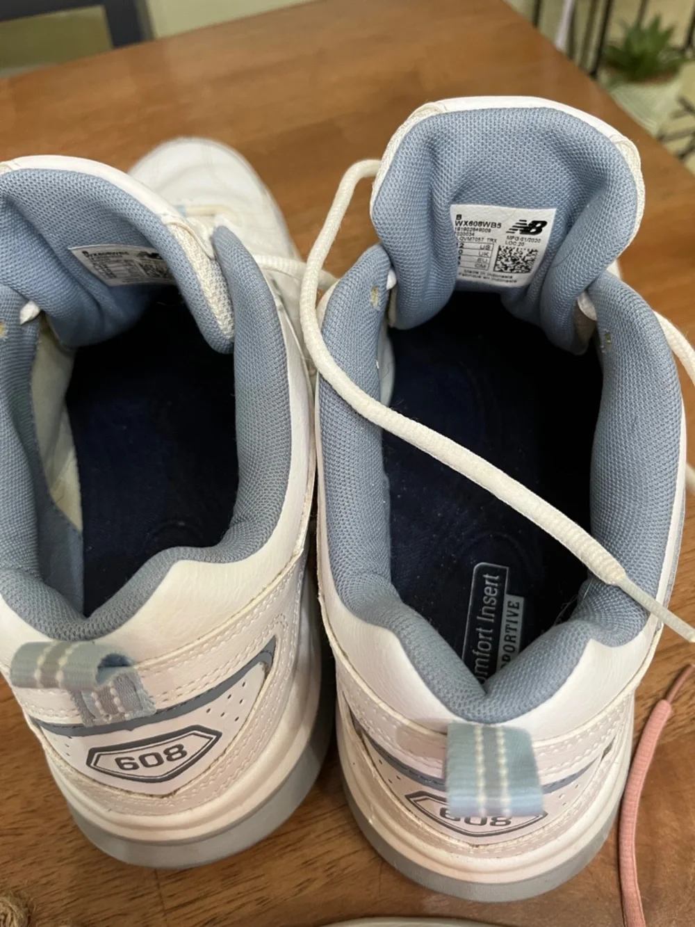 New Balance White and Light Blue Women's Athletic Shoes - Picture 6 of 6